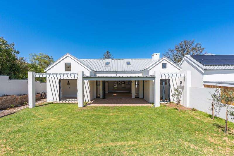 To Let 2 Bedroom Property for Rent in Constantia Western Cape